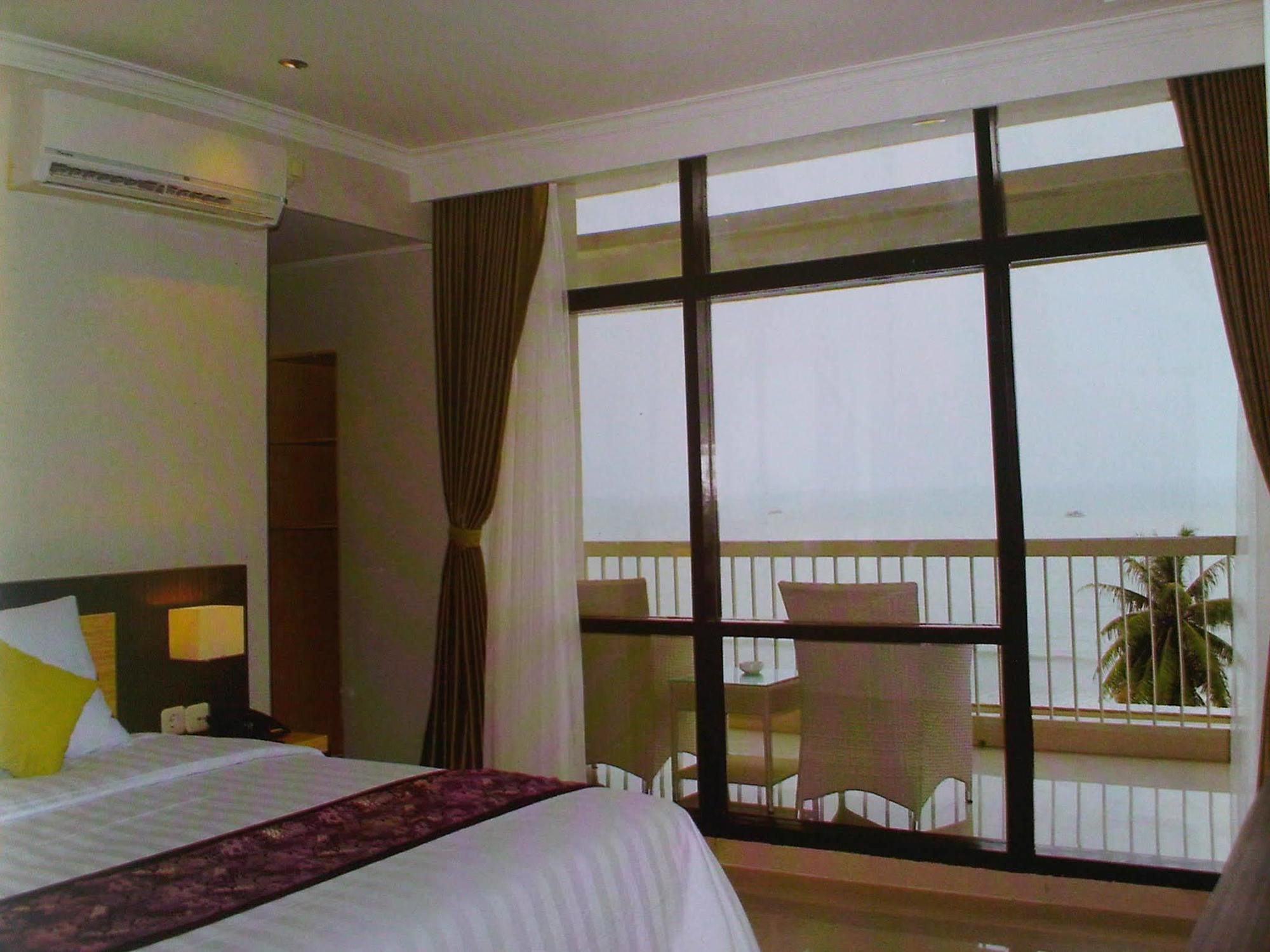 Grand Inna Samudra Beach Cimaja Exterior foto